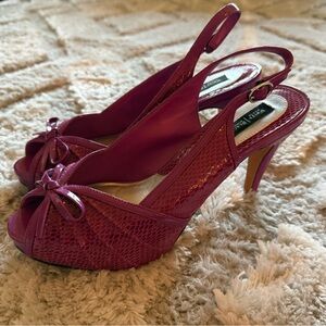 White House Black Market Fuchsia Slingback Peep-Toe Heels